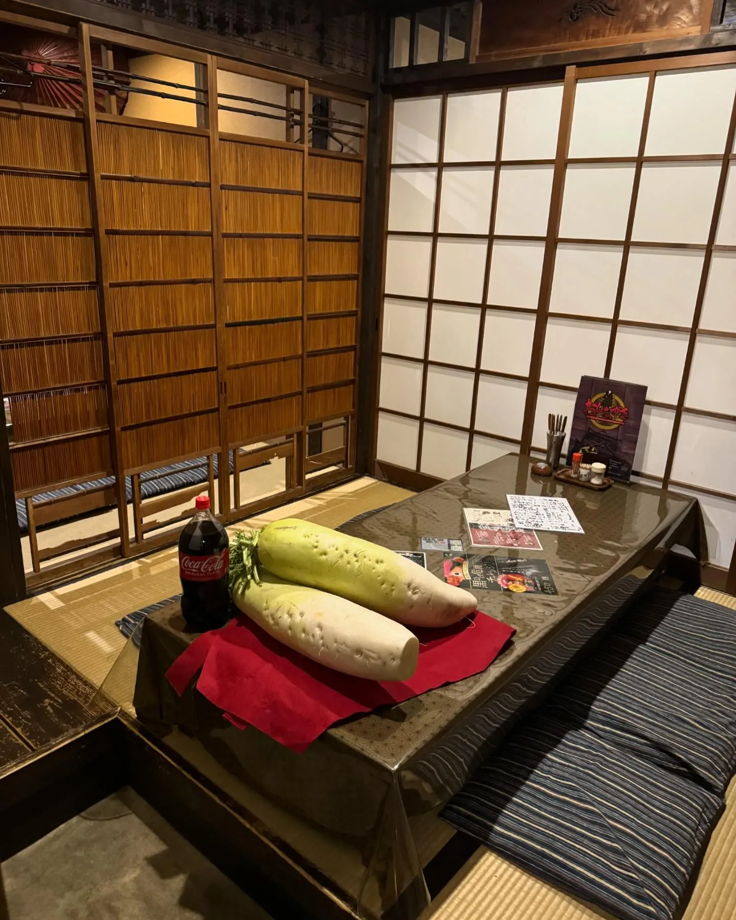 取引先の酒屋さんから『巨大大根』をいただきました😍✨✨